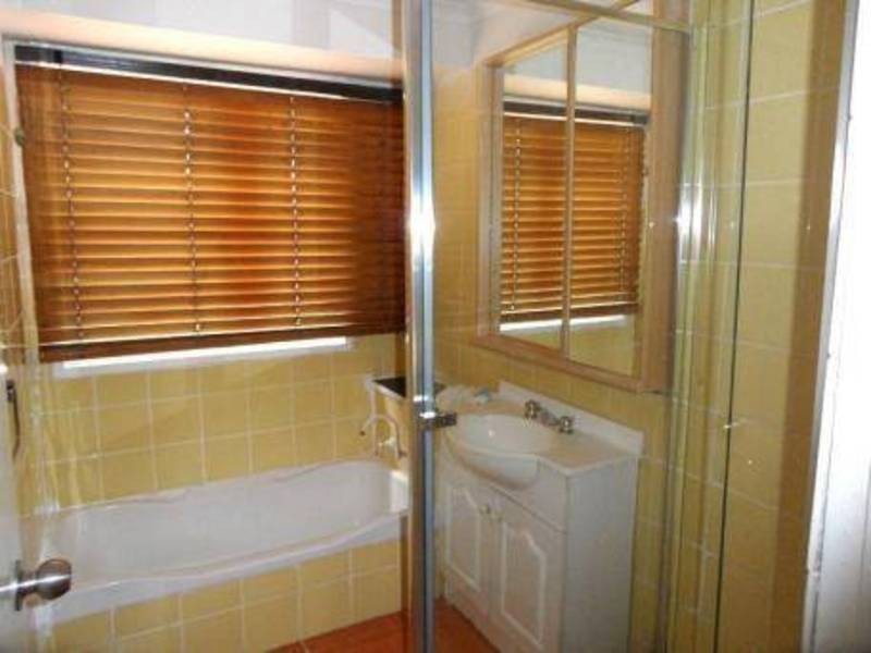 1 Telford Court, Meadow Heights VIC 3048