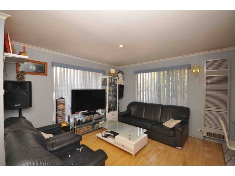 15 Clematis Court, Meadow Heights VIC 3048