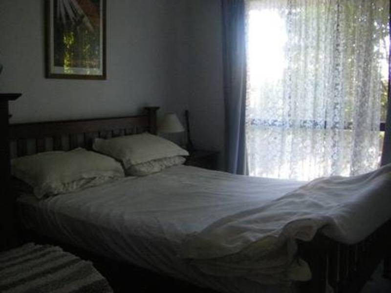 2/8 Yaralla Court, Meadow Heights VIC 3048