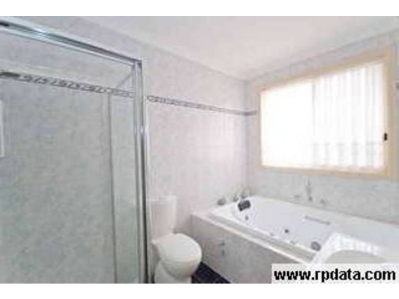 18 Redesdale Street, Meadow Heights VIC 3048