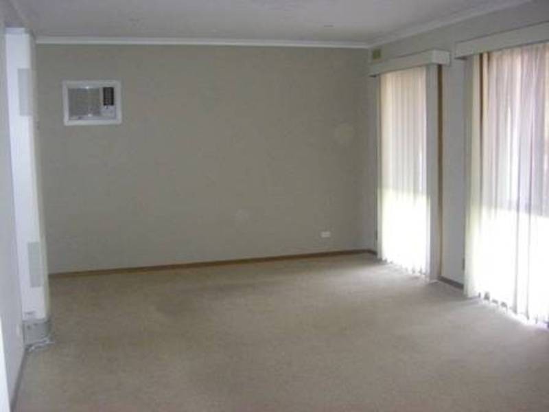 24 Redesdale Street, Meadow Heights VIC 3048