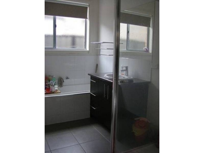 18 Ebony Circuit, Craigieburn VIC 3064