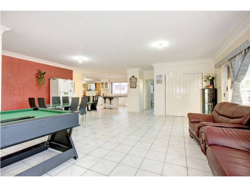 16 Aberdeen Avenue, Greenvale VIC 3059