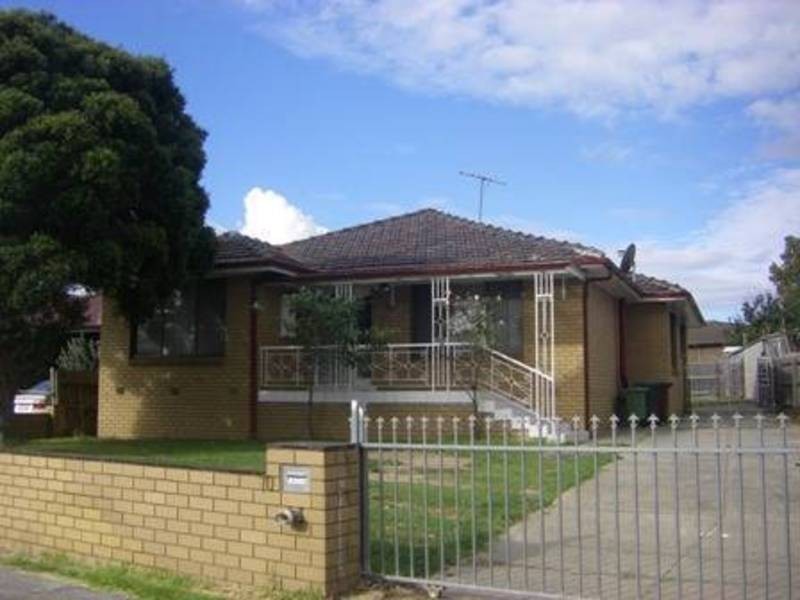 70 Longsford Crescent, Coolaroo VIC 3048