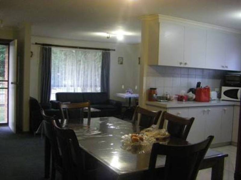 1/8 Yaralla Court, Meadow Heights VIC 3048