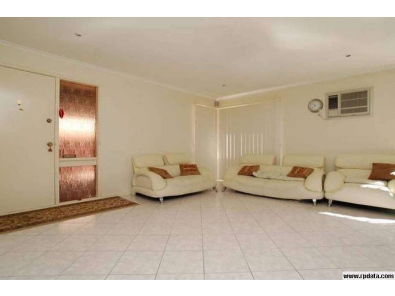 8 Jane Court, Meadow Heights VIC 3048