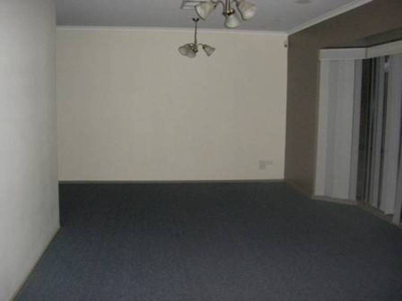 121 Lightwood Crescent, Meadow Heights VIC 3048