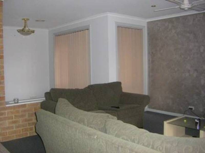 10 Woodworth Court, Roxburgh Park VIC 3064