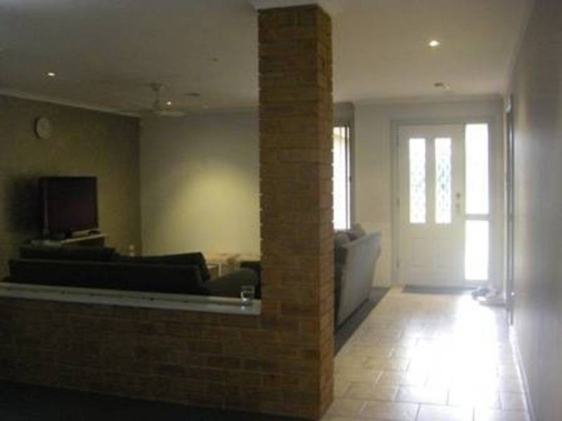 10 Woodworth Court, Roxburgh Park VIC 3064