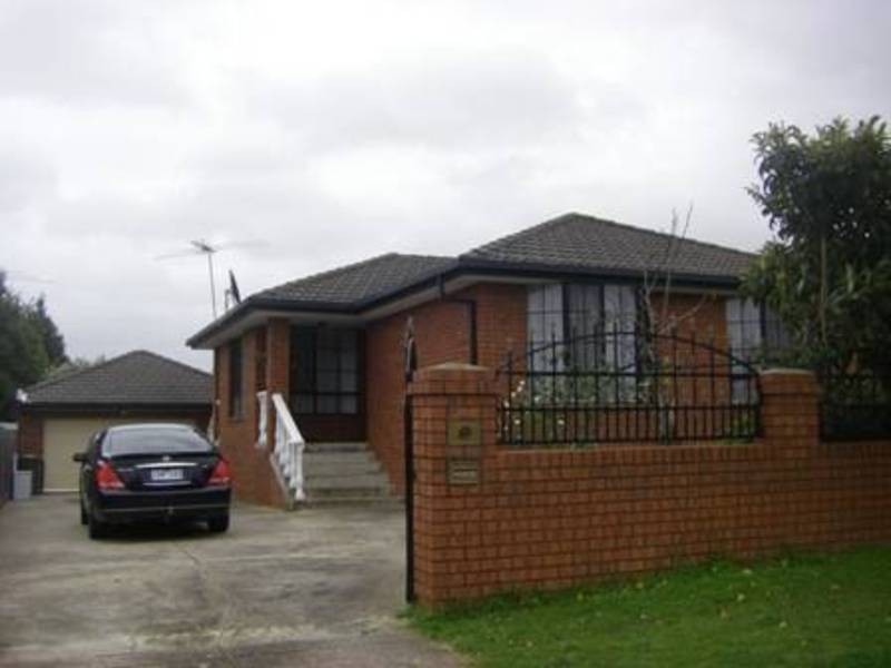 9 Amarina Close, Meadow Heights VIC 3048