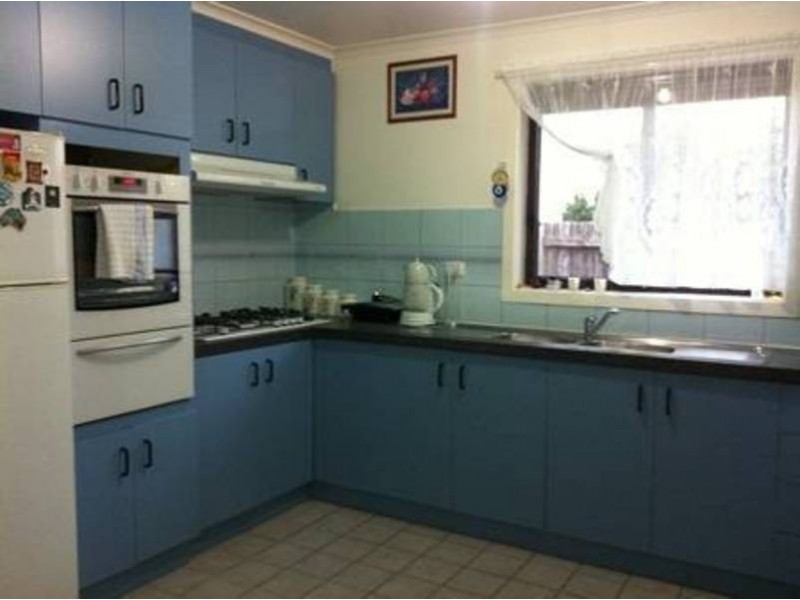 1/10 Ashleigh Crescent, Meadow Heights VIC 3048