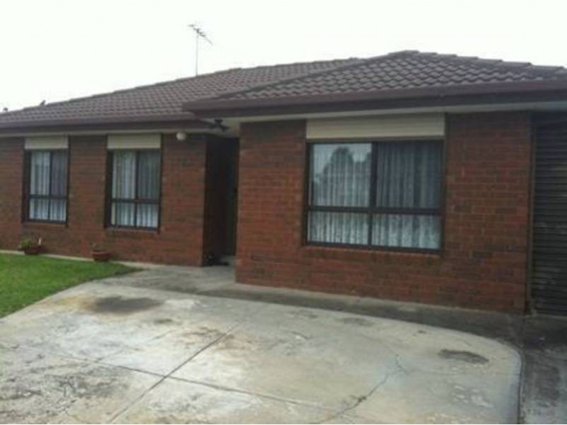 1/10 Ashleigh Crescent, Meadow Heights VIC 3048