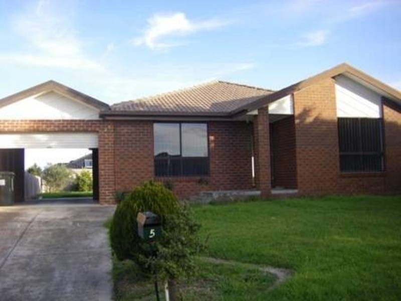 5 Goodenia Close, Meadow Heights VIC 3048