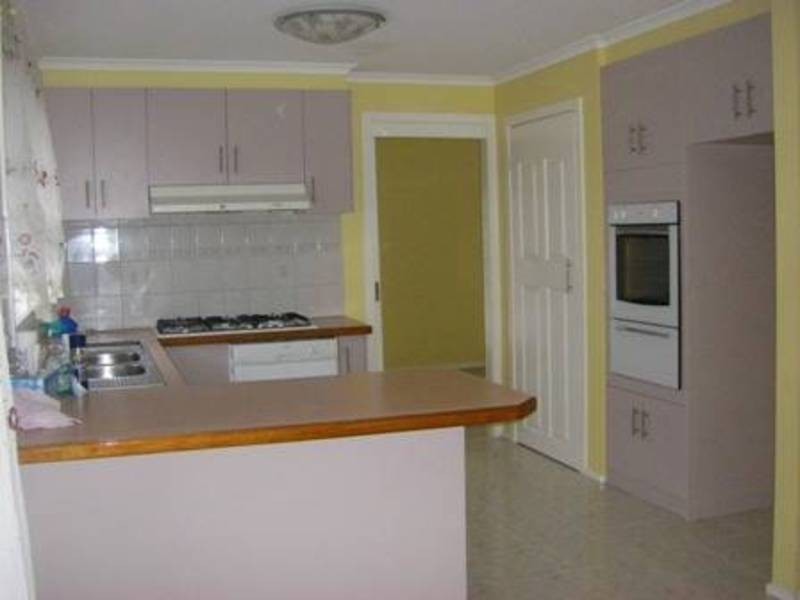 13 Manna Court, Meadow Heights VIC 3048