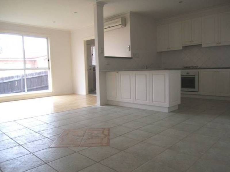 4/35 Rokewood Crescent, Meadow Heights VIC 3048