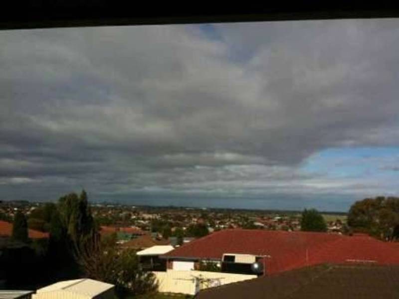 8 Buxton Court, Meadow Heights VIC 3048