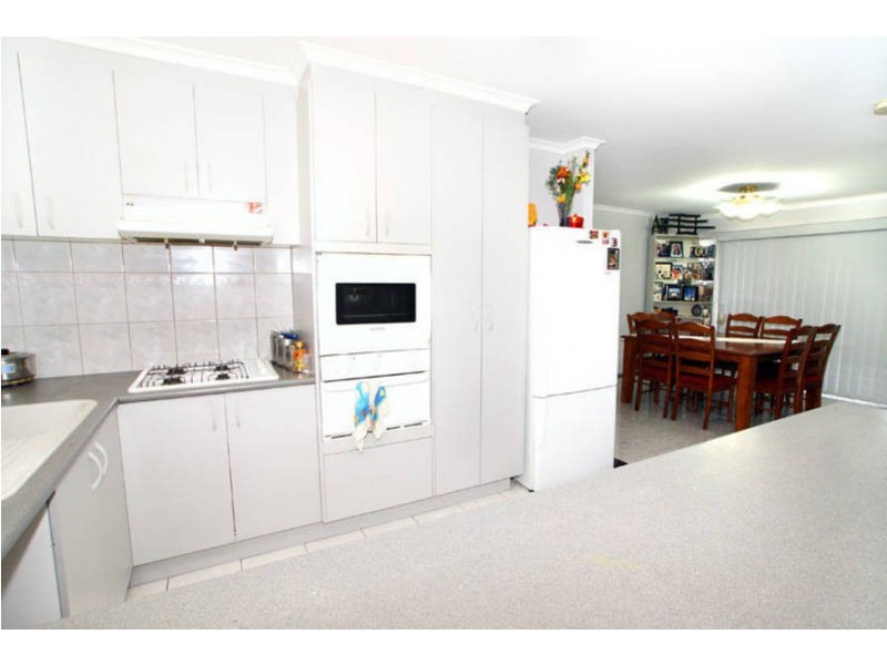 9  Wheatley Avenue, Roxburgh Park VIC 3064