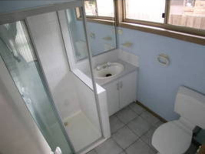 15 Hopkins Way, Meadow Heights VIC 3048