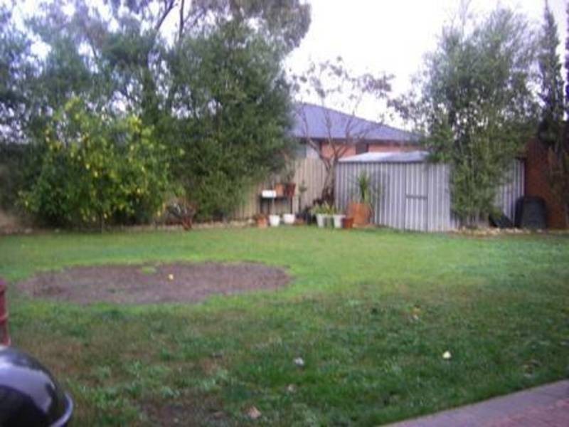 6 Mitta Mitta Way, Meadow Heights VIC 3048