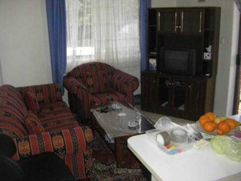 6 Rocklands Rise, Meadow Heights VIC 3048