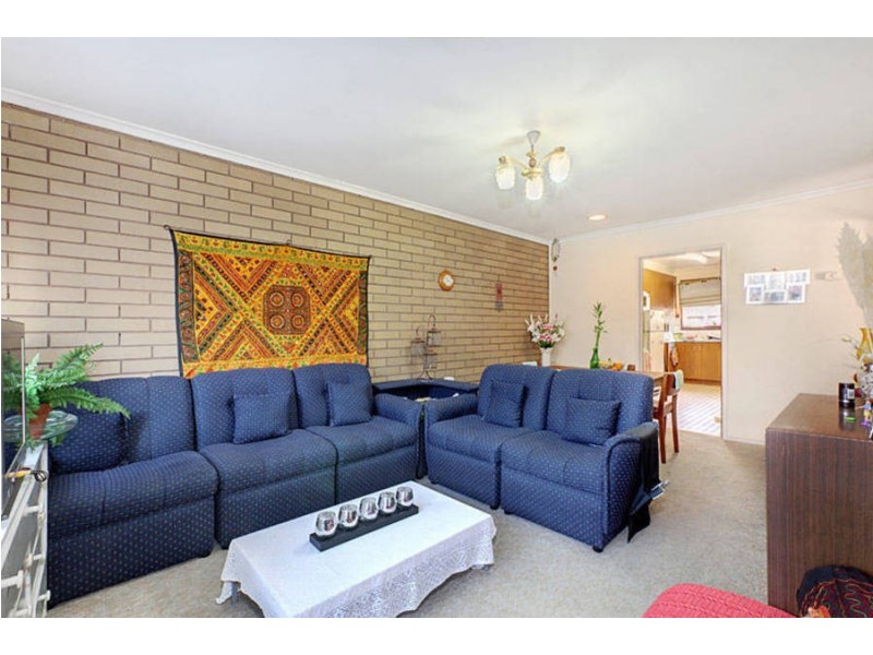 1/33 Clovelly Avenue, Glenroy VIC 3046