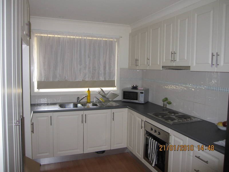 2/5 Edmund Street, Dallas VIC 3047