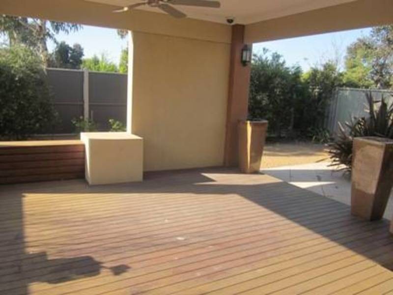 33 Princes Circuit, Craigieburn VIC 3064