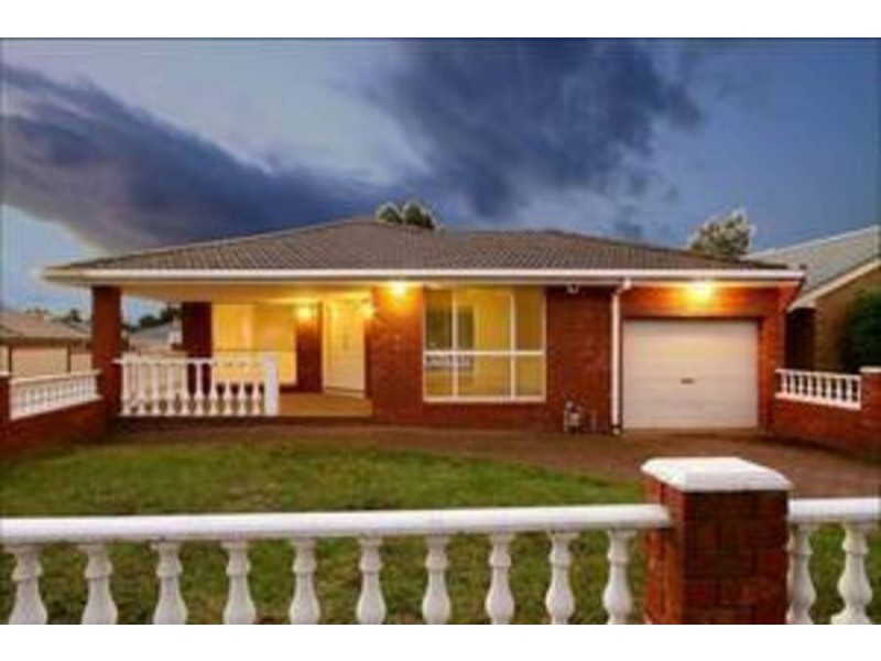 10 Elgata Close, Meadow Heights VIC 3048