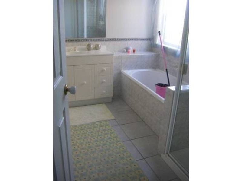 48 Rio Grande Drive, Roxburgh Park VIC 3064