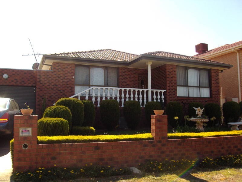 14 Dillwynia Place, Meadow Heights VIC 3048