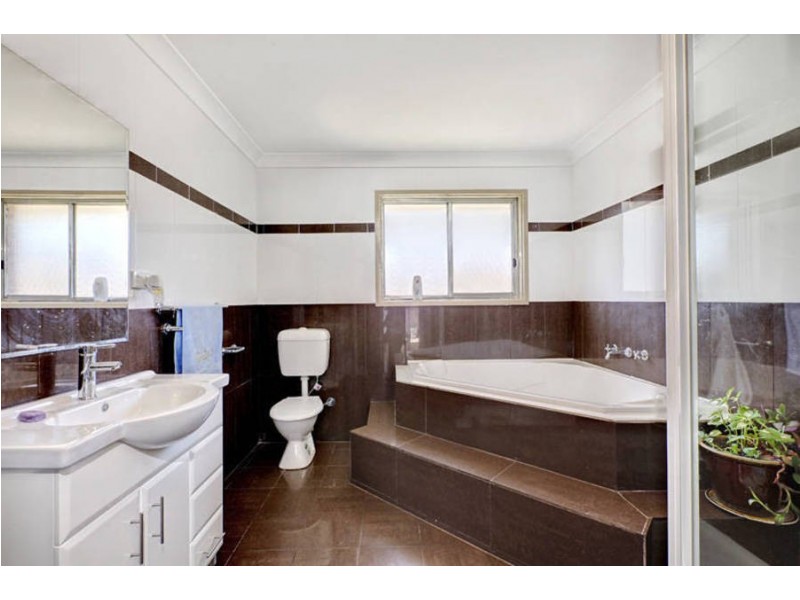 19 Moyston Court, Meadow Heights VIC 3048