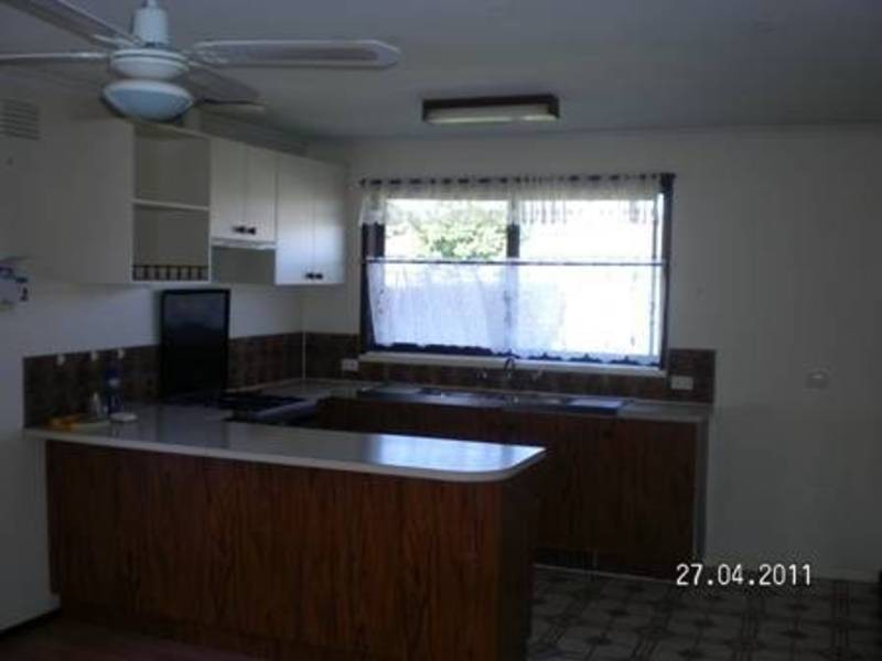 108 Rokewood Crescent, Meadow Heights VIC 3048