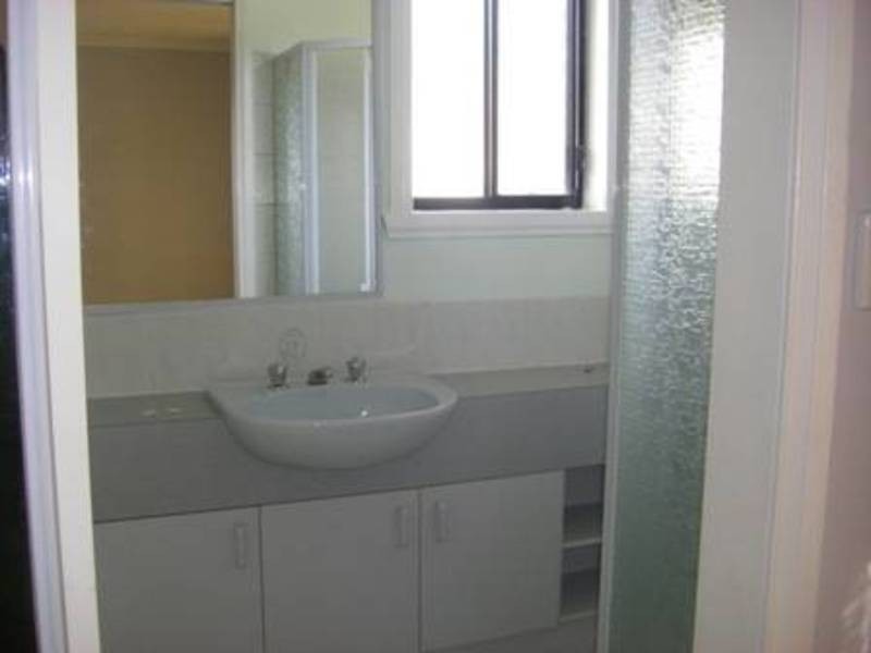 4 Hakea Place, Meadow Heights VIC 3048