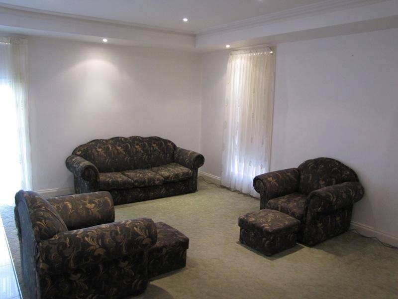 8 Tigris Court, Roxburgh Park VIC 3064