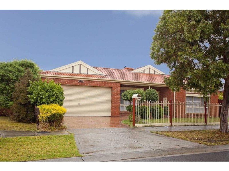 12 Delphinius Crescent, Roxburgh Park VIC 3064