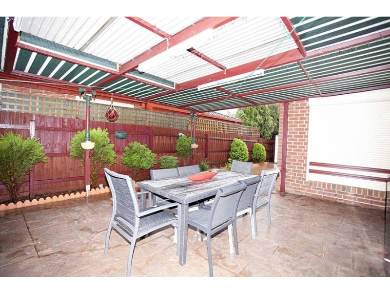 12 Delphinius Crescent, Roxburgh Park VIC 3064