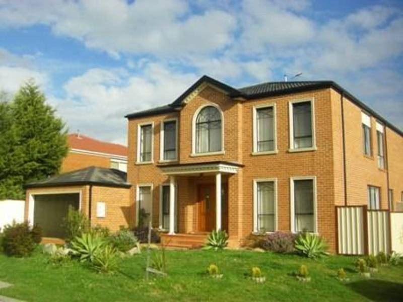 5 Gates Court, Roxburgh Park VIC 3064