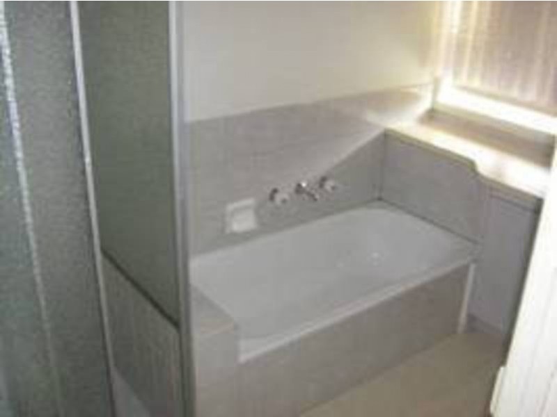 5 Bronco Court, Meadow Heights VIC 3048