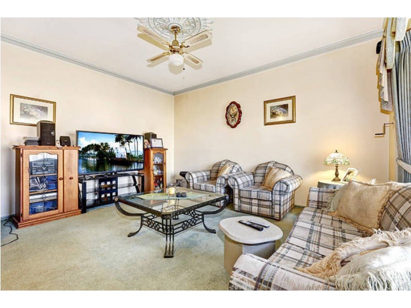 12 Lightwood Crescent, Meadow Heights VIC 3048