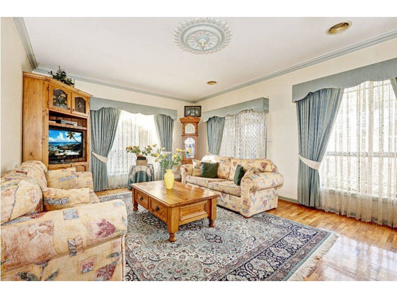 12 Lightwood Crescent, Meadow Heights VIC 3048