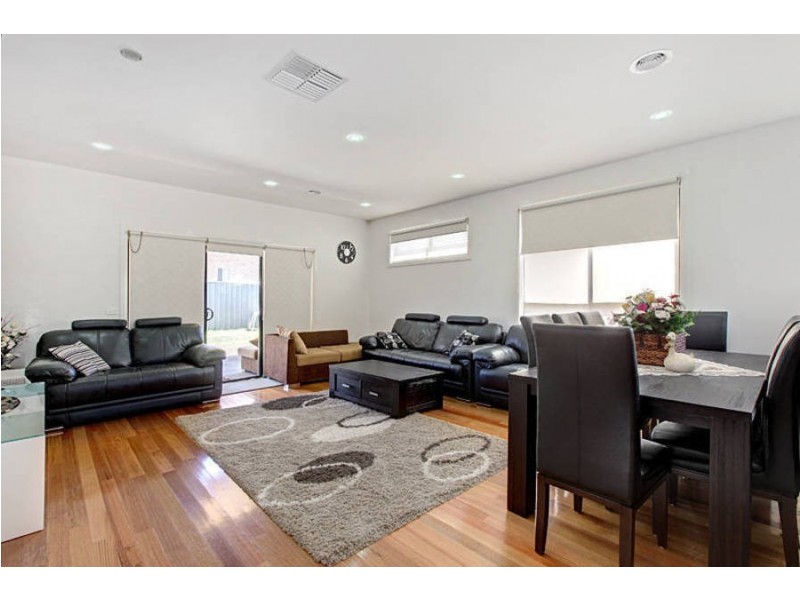 4 Somersby Road, Craigieburn VIC 3064