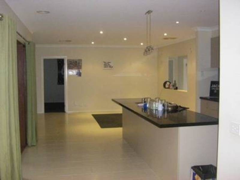 11 Beechworth Avenue, Greenvale VIC 3059