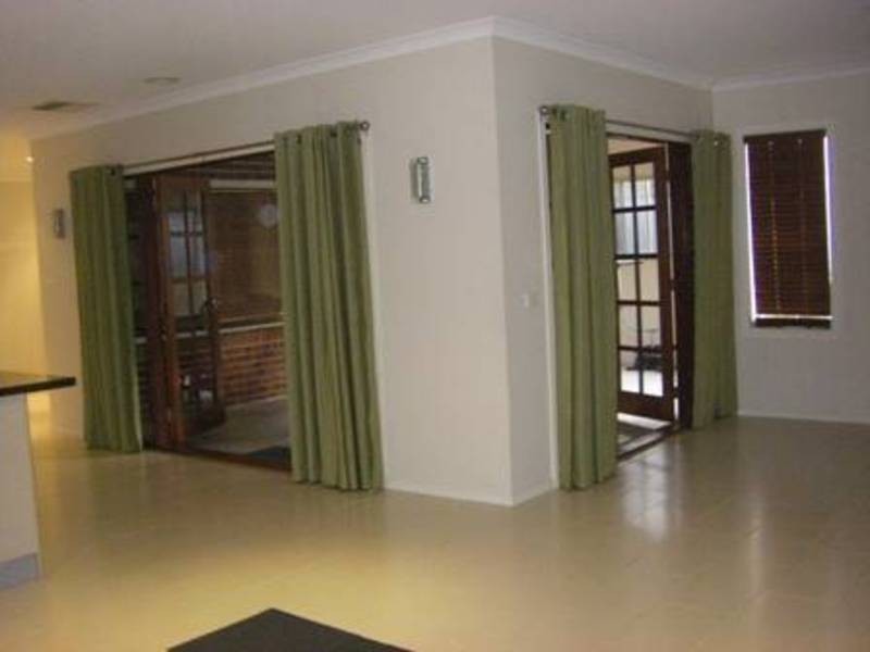 11 Beechworth Avenue, Greenvale VIC 3059