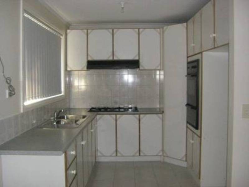 15 Simpson Court, Meadow Heights VIC 3048