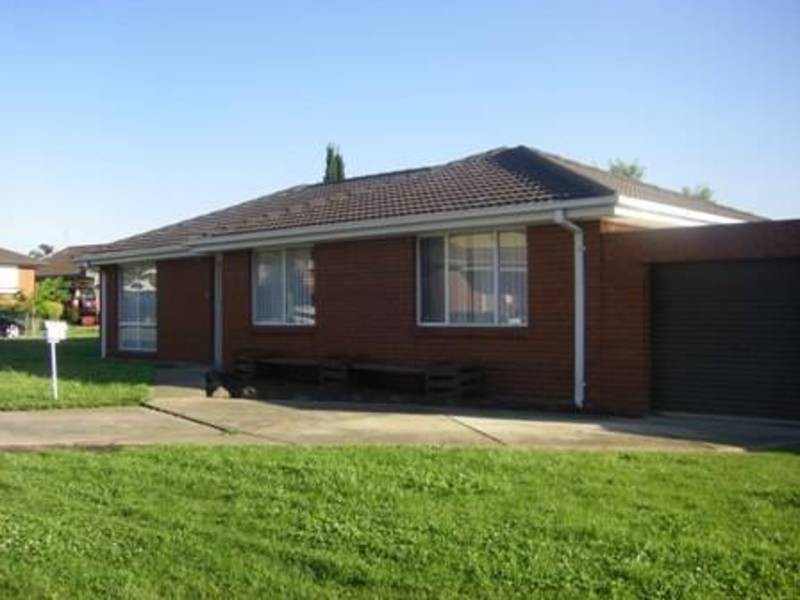 15 Simpson Court, Meadow Heights VIC 3048
