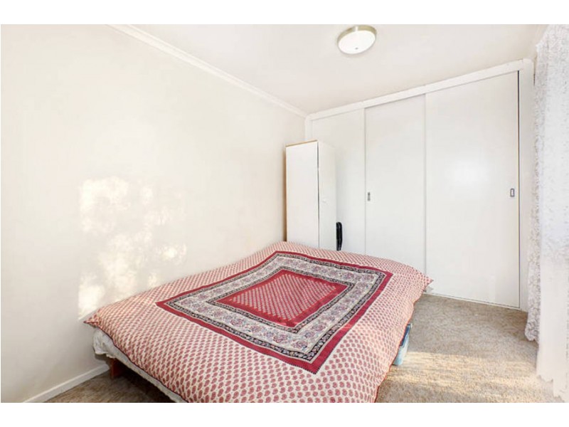 1/33 Clovelly Avenue, Glenroy VIC 3046