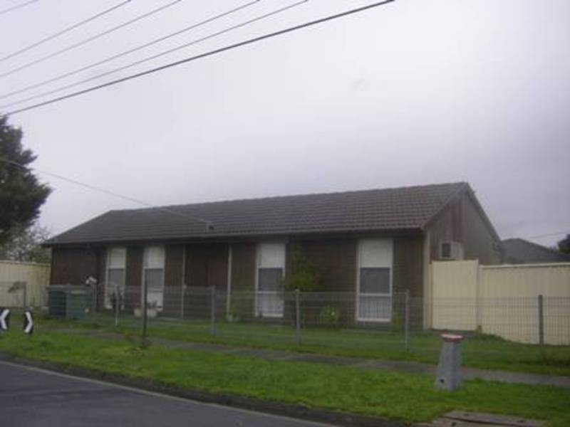 1 Navaree Court, Meadow Heights VIC 3048