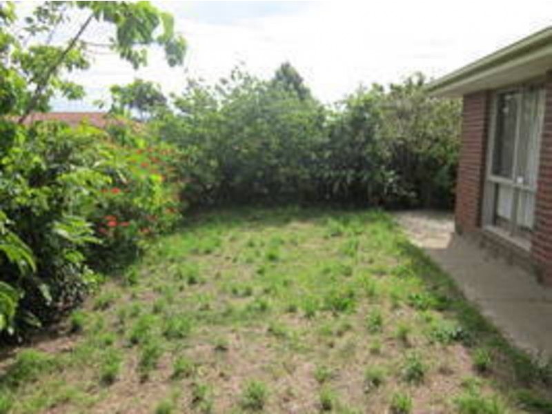 11 Hibiscus Close, Meadow Heights VIC 3048