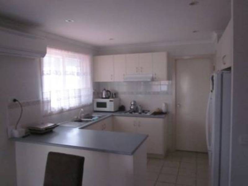 28 Jasmine Court, Meadow Heights VIC 3048