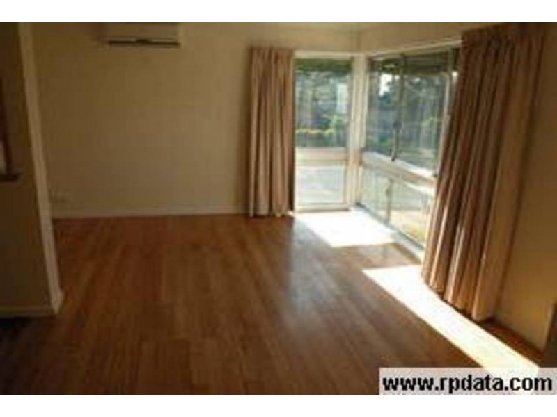 10 Lubcek Court, Meadow Heights VIC 3048